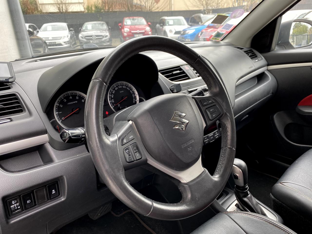 YCAR SELECTION SUZUKISWIFT1.2 VVT 94 CV BOITE AUTOMATIQUE SO COLOR